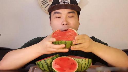 来我家吃瓜,邻里共享，欢乐吃瓜时光